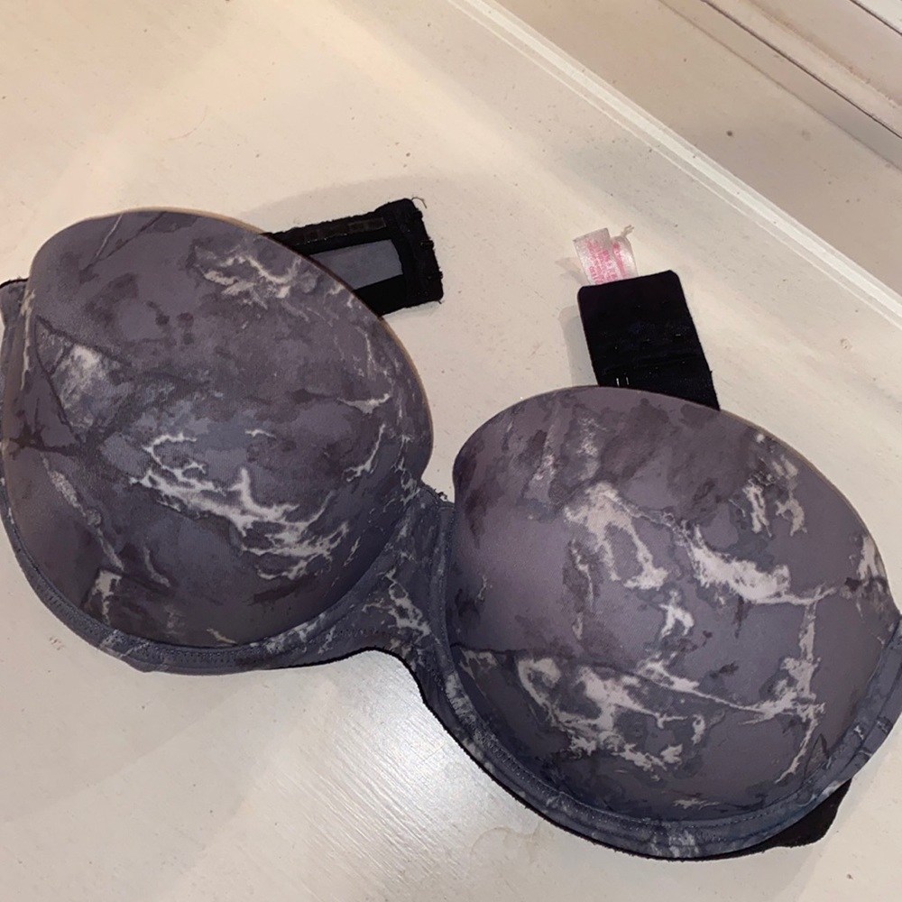 PINK Strapless Bra